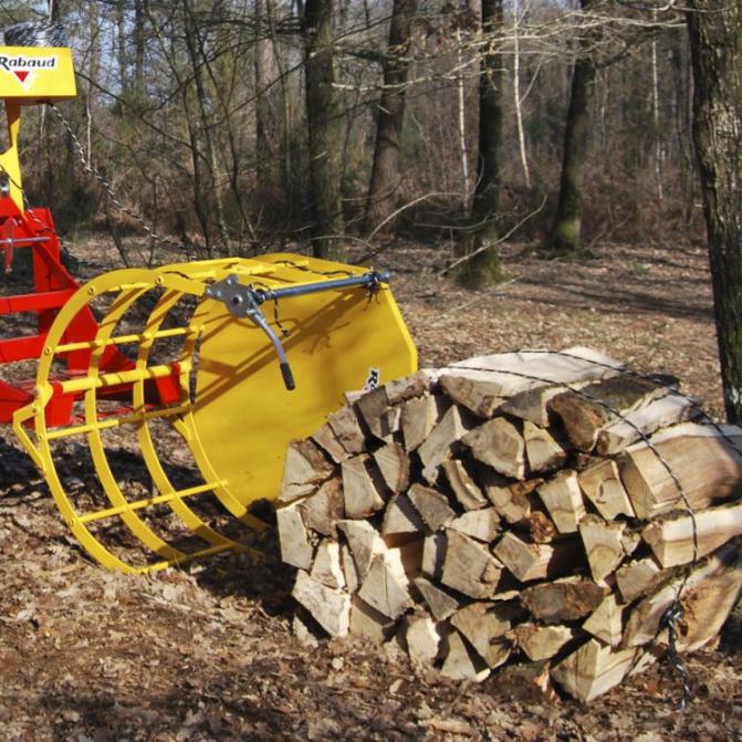 dumping-wood-bundles-logs