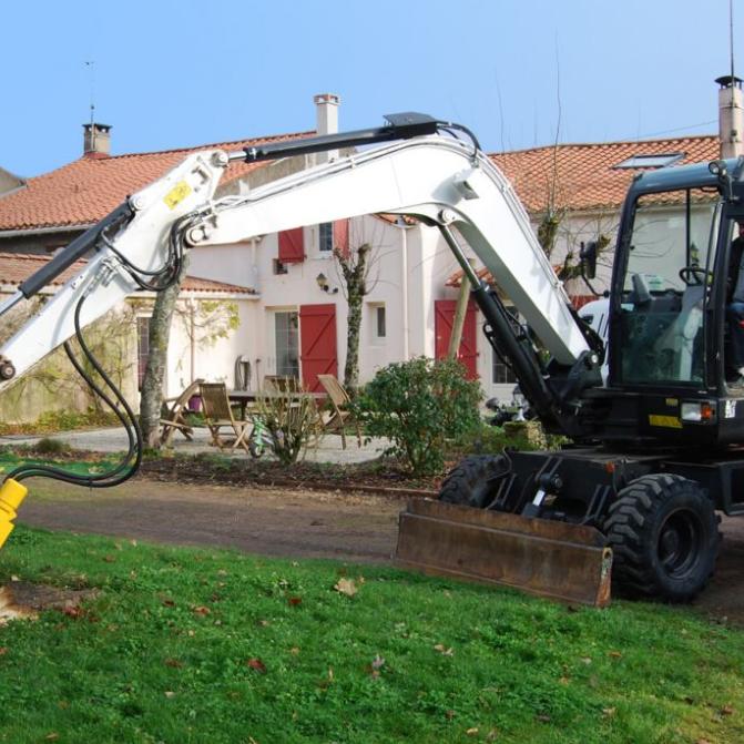stump-remover-on-excavator