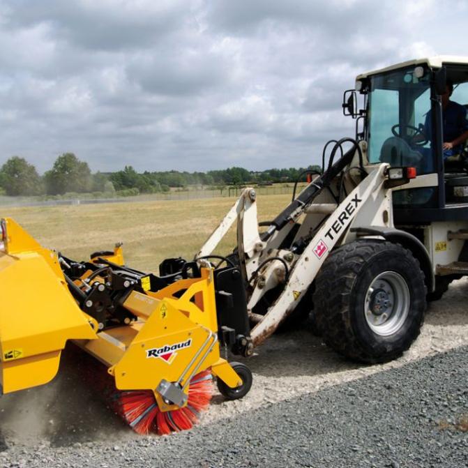 rabaud-sweeper-on-terex