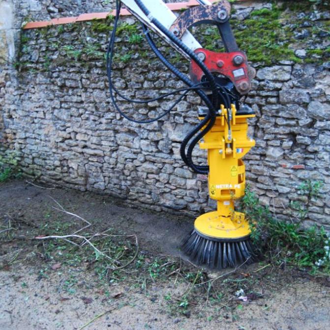 excavator-mounted-mechanical-weeding-brush