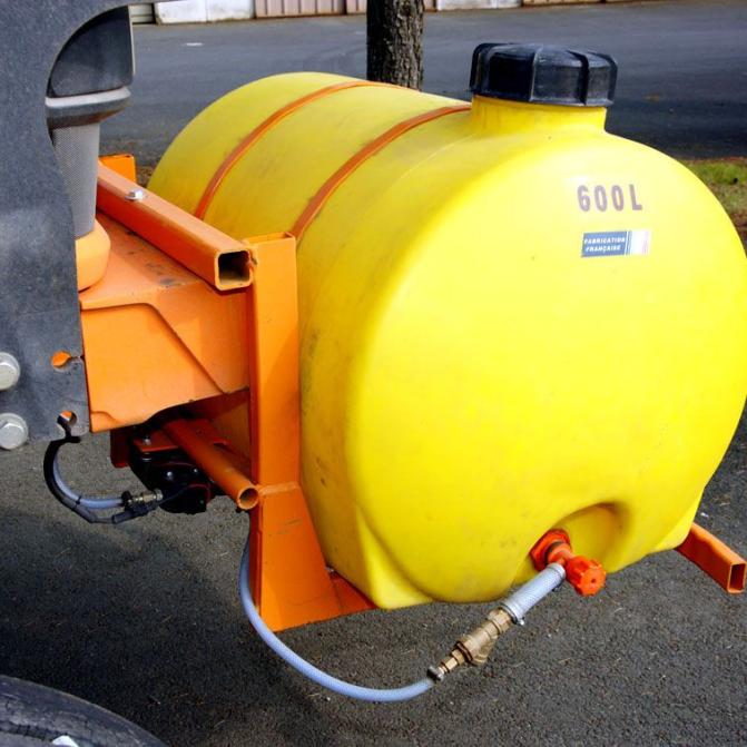 tractor-watering-tank