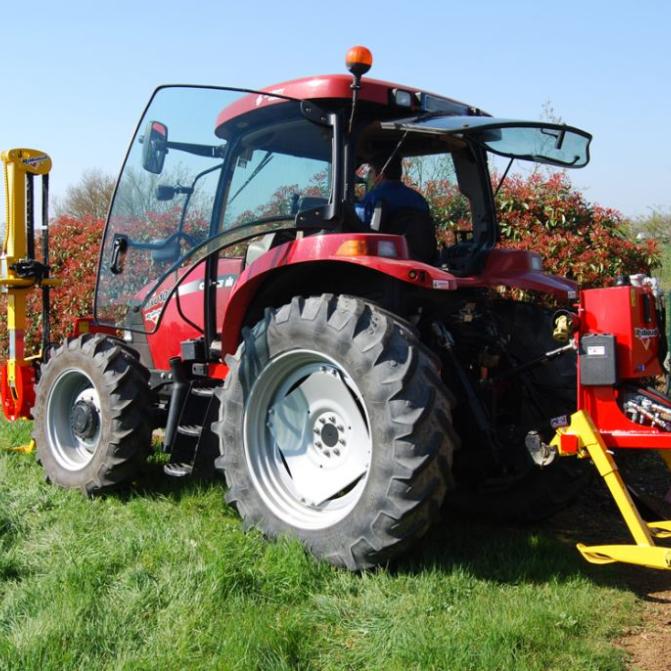 front-tractor-post-driver