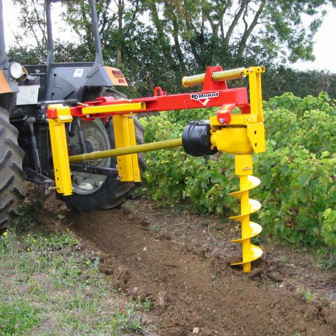 tariere-plantation-vigne