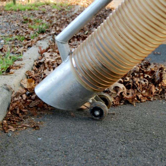 hose-wheel-leaf-vacuum