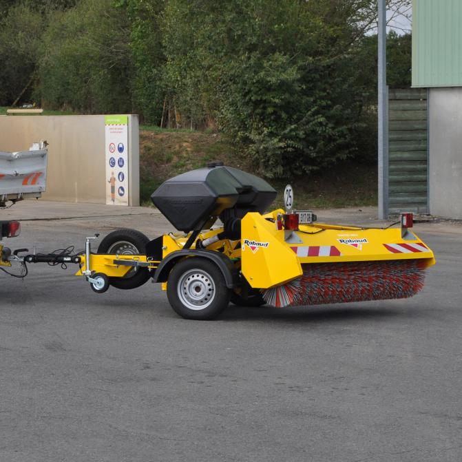 tractee-1800a-transport