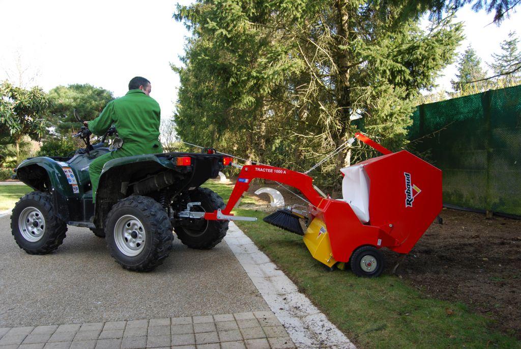 値段が激安 1000 TOWED : sweeper Collecting A Rabaud | ミニカー