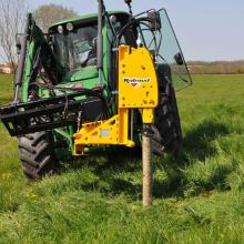 ramme-pfähle-auf-lader-17-35-in-arbeit