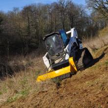 rabaud-shredder-working-on-slope