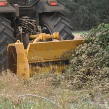 2200-125t-rabaud-tractor-mobile-hammer-forest-shredder