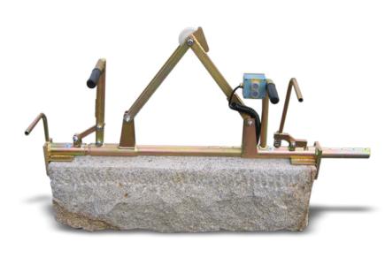 mechanische-greifzange-granit